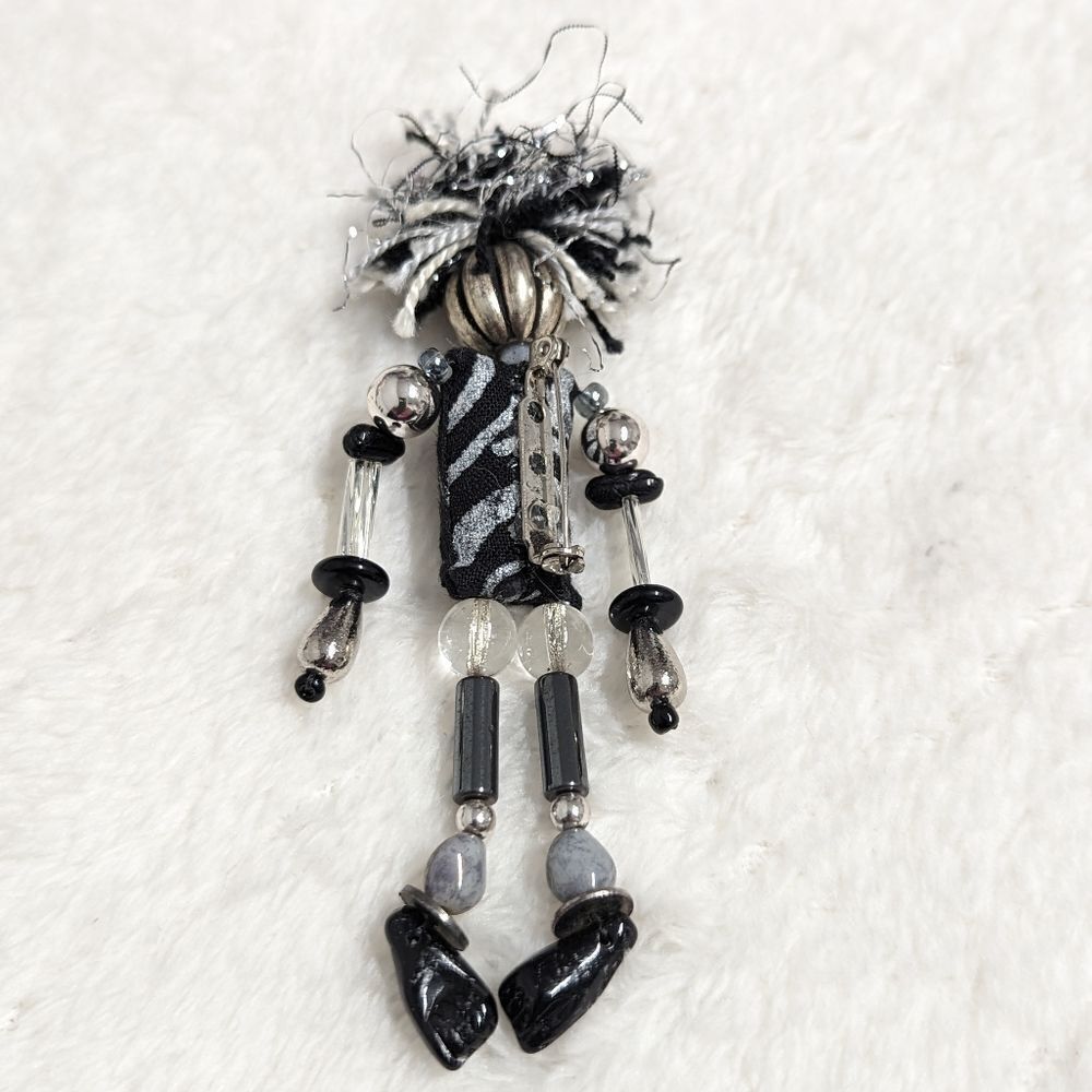 Vintage Artisan Made Rag Doll Brooche w/ Glass and Silver Beads - Picture 6 of 7